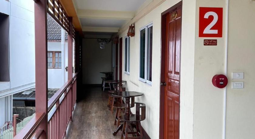 Oyo 799 Pudsadee Hotel Chiang Mai Exterior foto